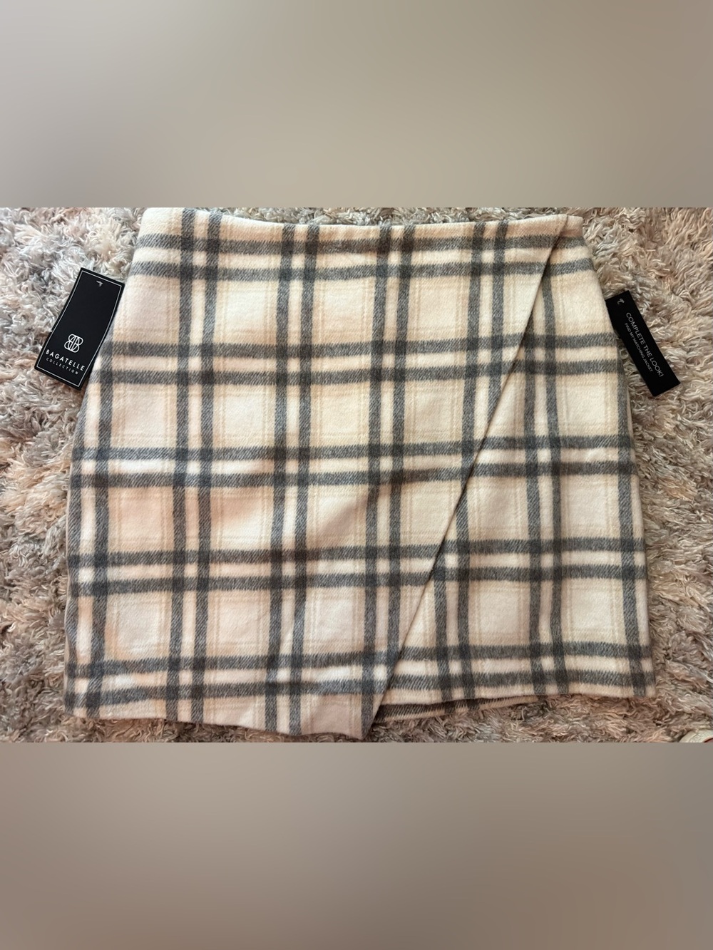 Bagatelle womens skirt size L NWT